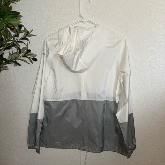 Columbia Portland Timber Windbreaker Jacket - Picture 2 of 3